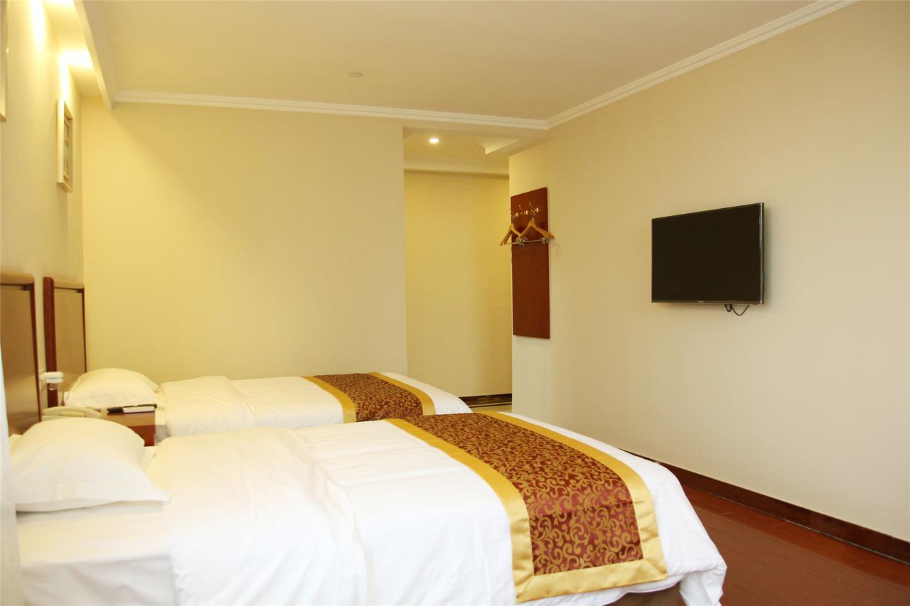 Greentree Inn Jiangsu Taizhou Taixing East Guoqing Road Rt-Mart Business Hotel Eksteriør bilde